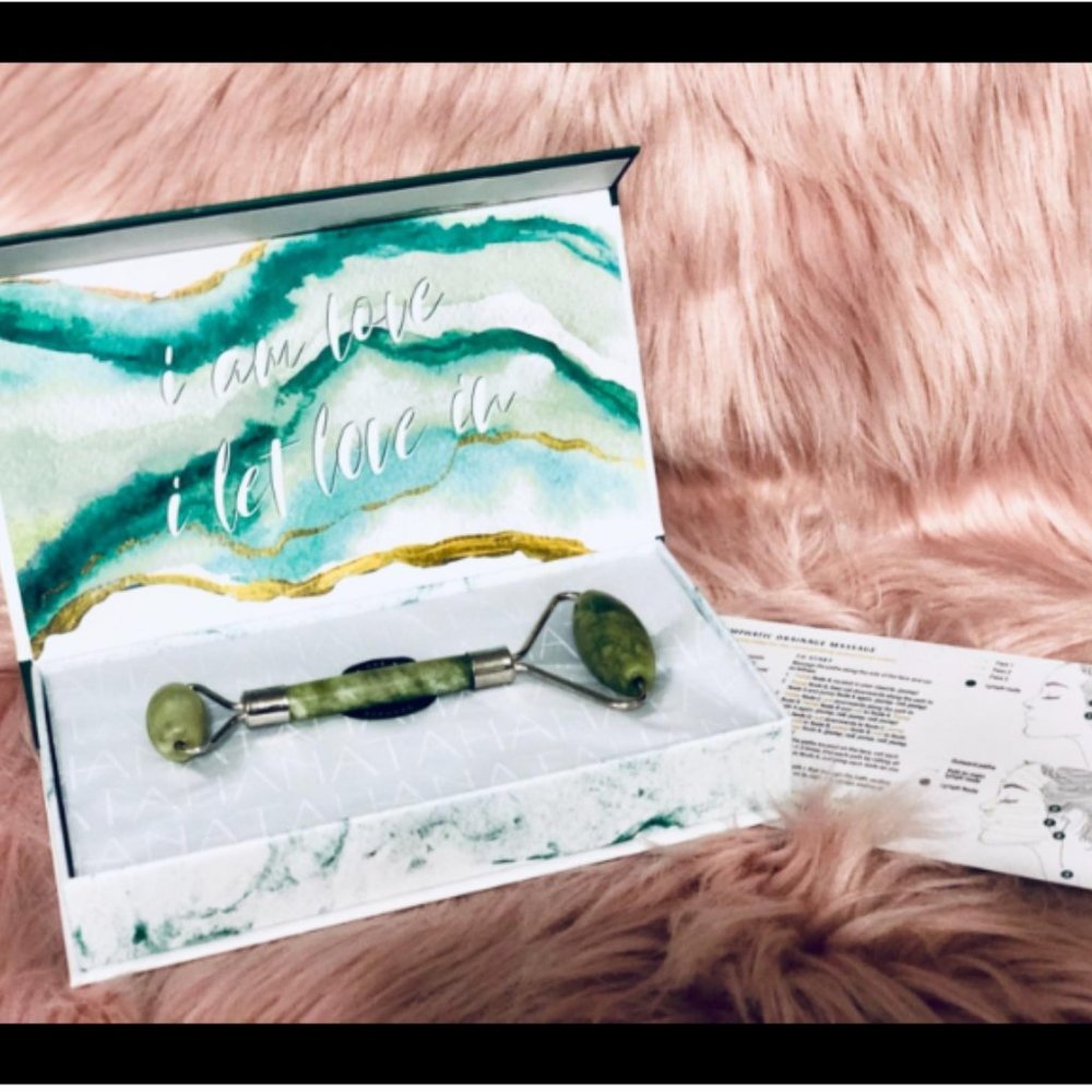 NEW Natural Jade Roller & Gua Sha for Glowing Skin - Picture 8 of 8